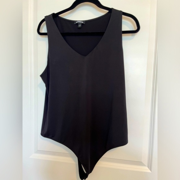 Express Other - Express V neck bodysuit-black